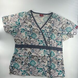 Floral V-Neck Women’s 2 Pocket Scrub Top